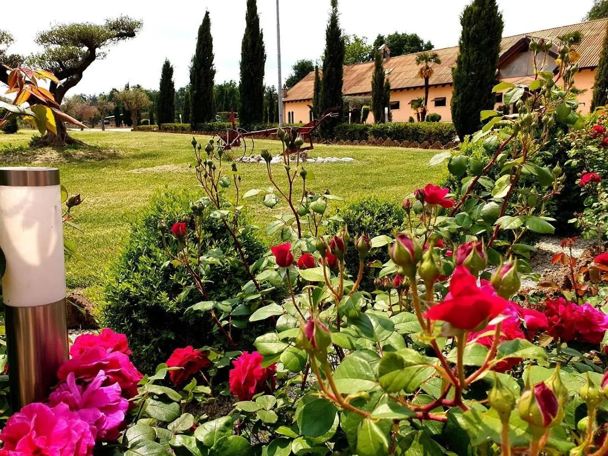 Villa Shazin Stud à Alseno