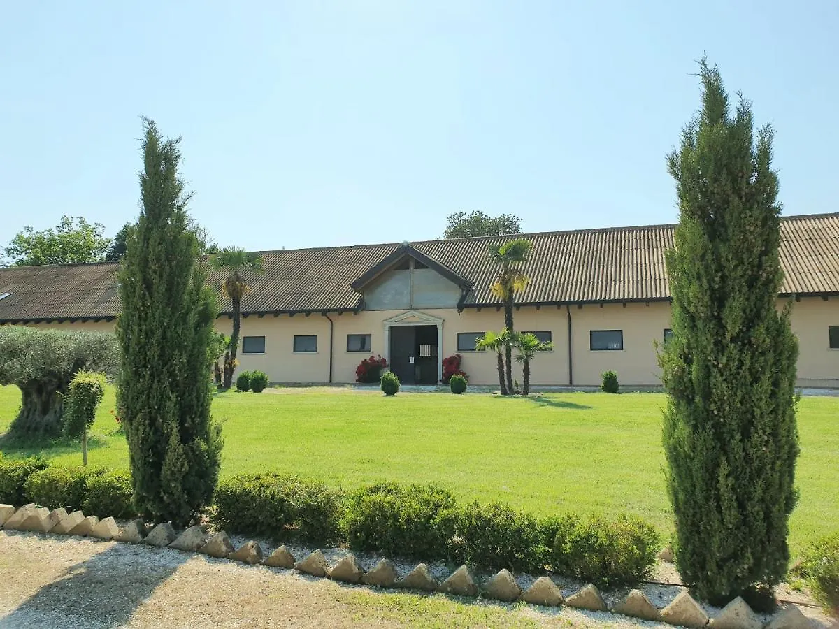Villa Shazin Stud Alseno Bauernhof