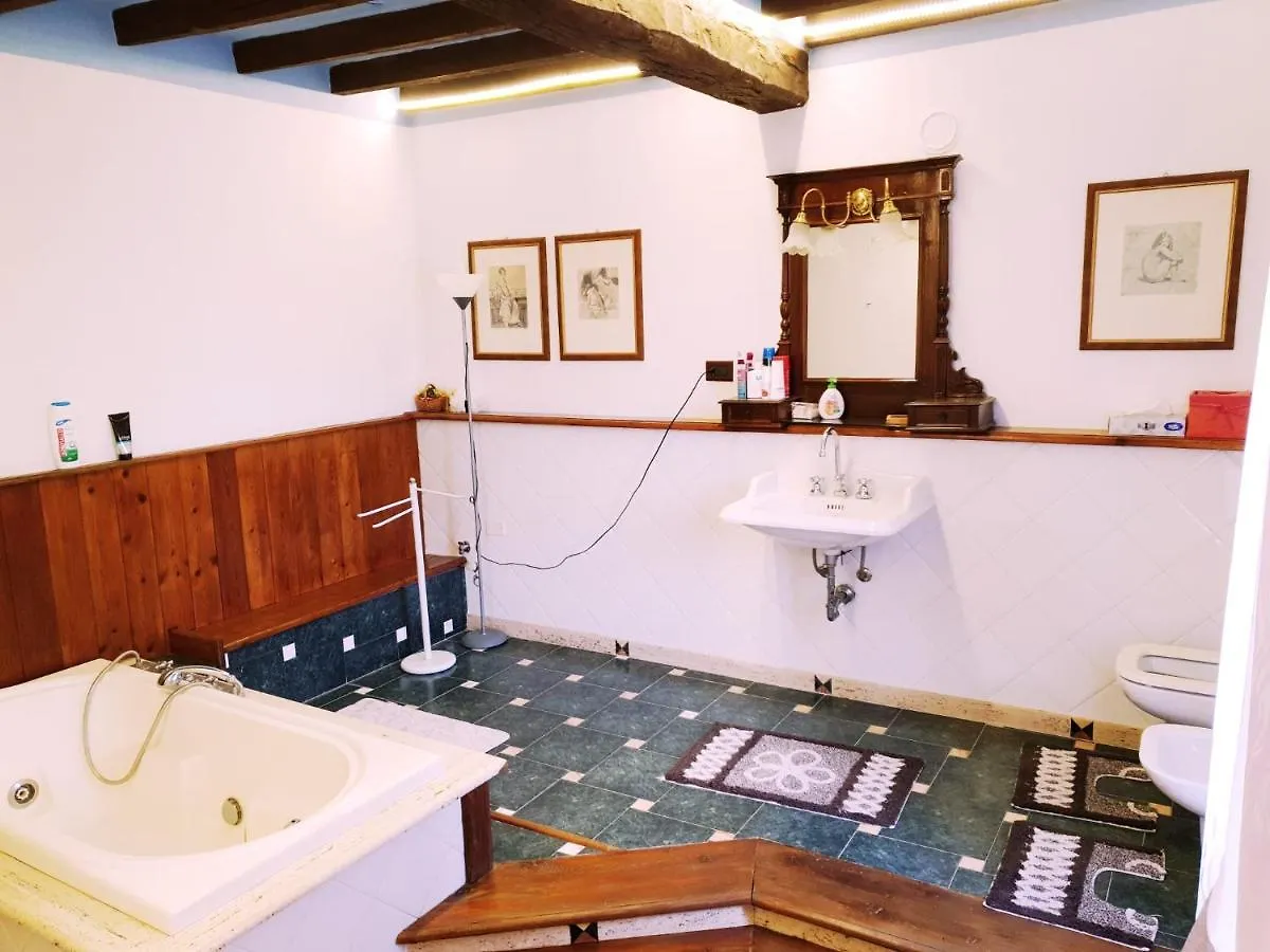 Shazin Stud Villa Alseno Vakantieboerderij